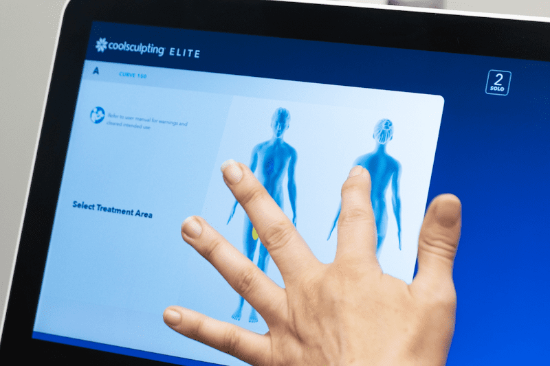 A Xanadu provider is assisting a patient and preparing them for body contouring near Fort Collins.